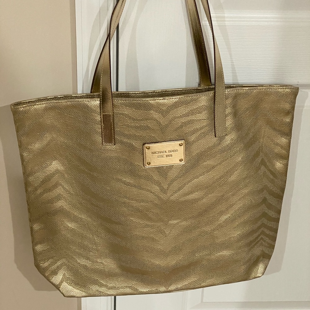 michael kors animal print never used perfect cond.